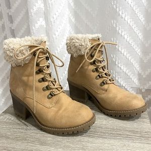 Cliffs by White Mountain fur boots size 6.5